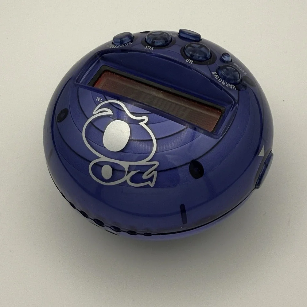 20Q - 20 Questions Electronic Hand Held Game Purple 2009 Radica Tested Works